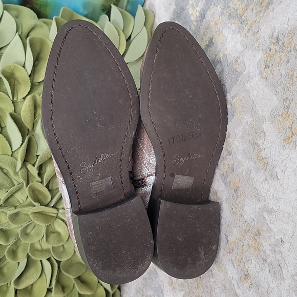 Seychelles Ankle Boots - Suede & Silver Metallic Chelsea Style Western - Picture 13 of 14